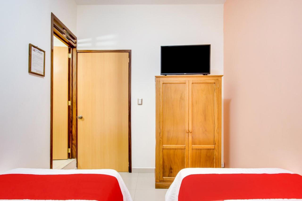 Hotel La Estancia Κολίμα Εξωτερικό φωτογραφία
